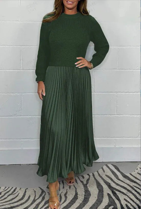 Claudine™ – La Robe Pull Plissée Élégance et Confort